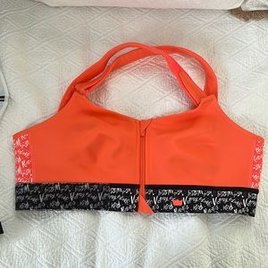 SheFit Flex Sports Bra - Size 1Luxe - Medium Impact in Orange/Black